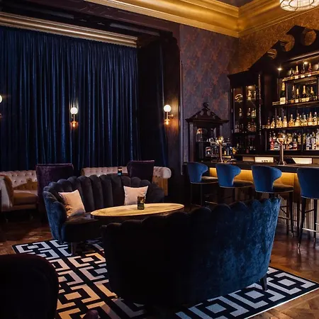 Armathwaite Hall & *