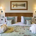 منزل ريفي Armathwaite Hall & *