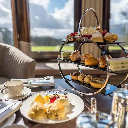 Landsted Armathwaite Hall & *