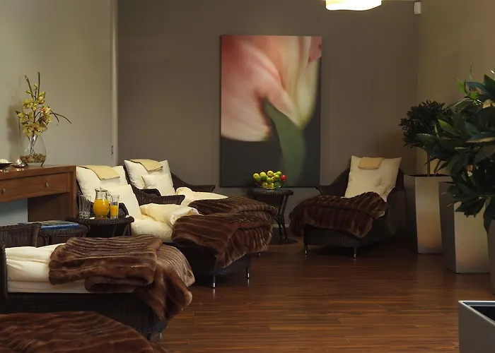 Armathwaite Hall & * Bassenthwaite